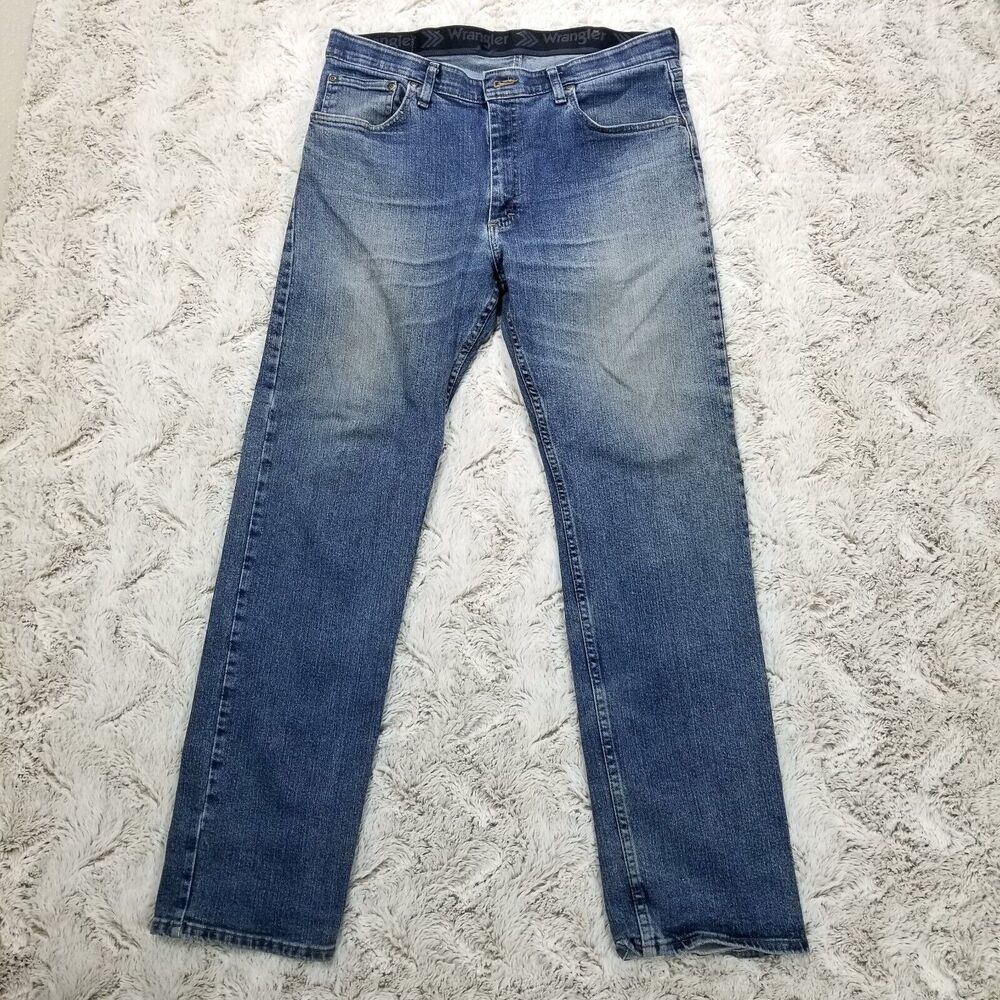 Wrangler Jeans Mens 34x32 Blue Regular Fit Straight Medium Wash Denim Workwear